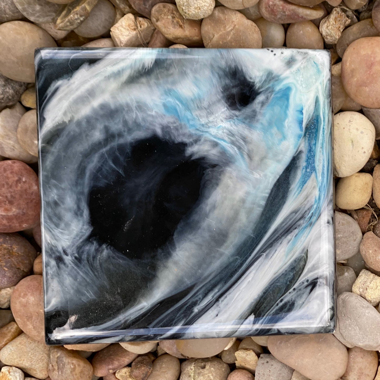 Single Tile with Easel