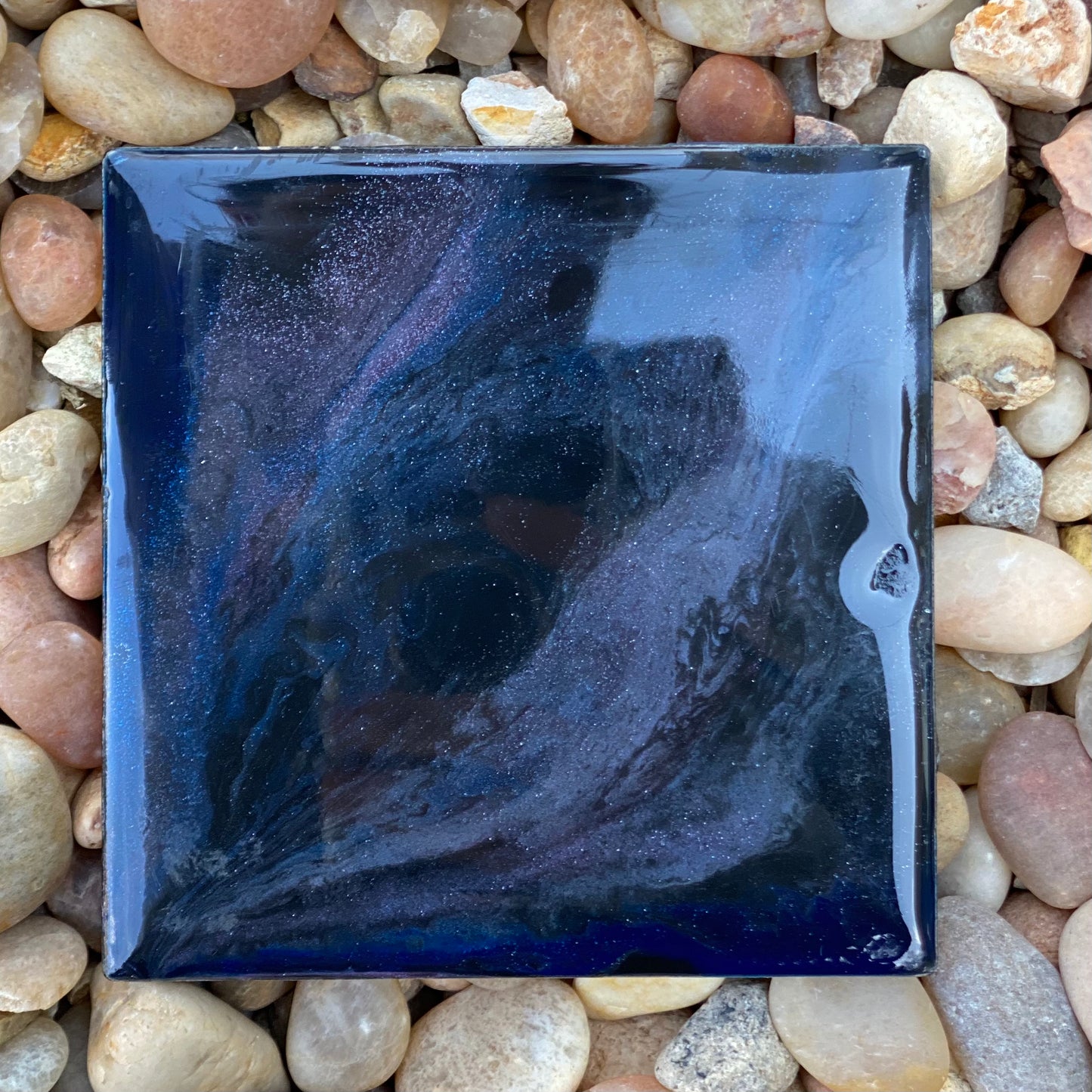 Single Tile with Easel