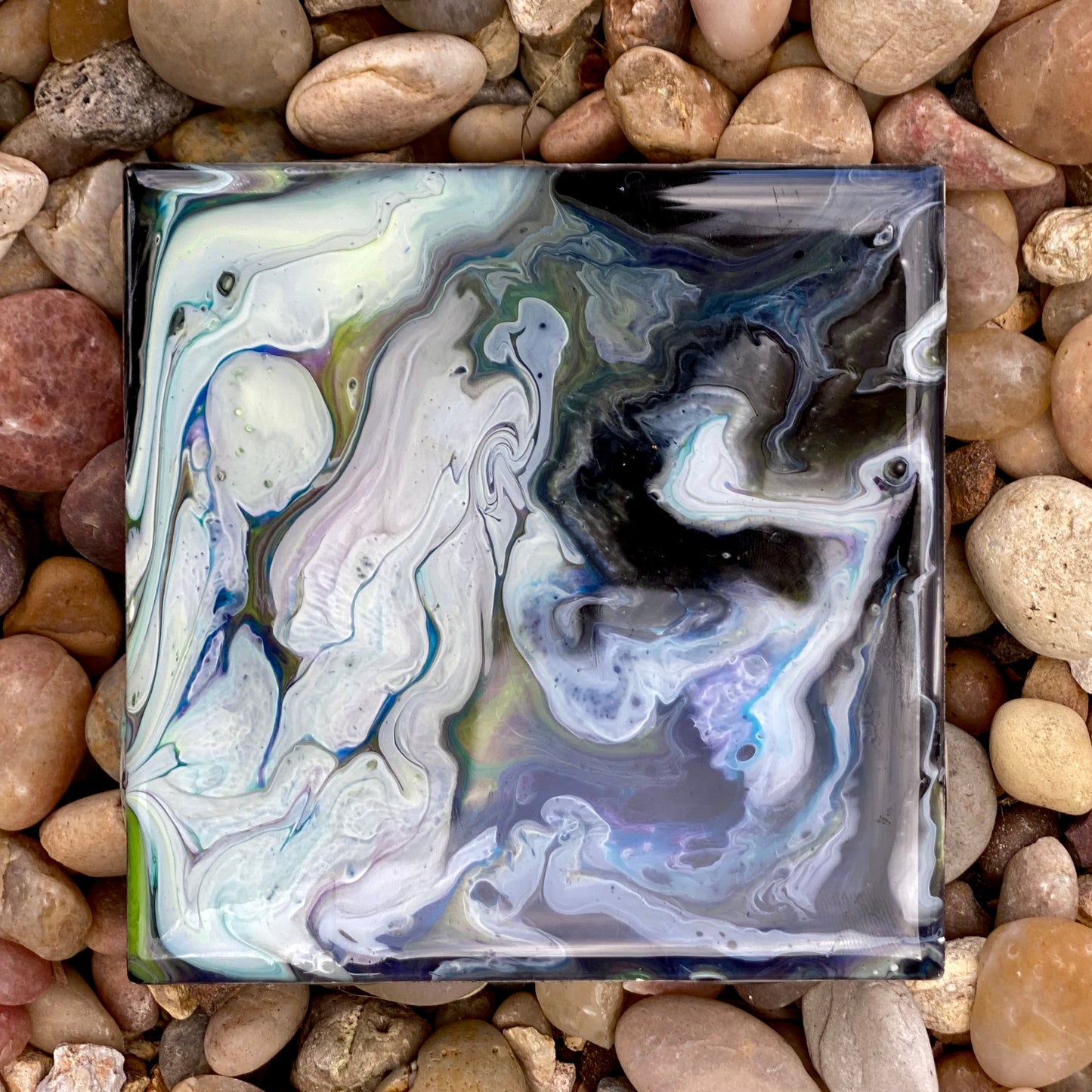 Single Tile with Easel