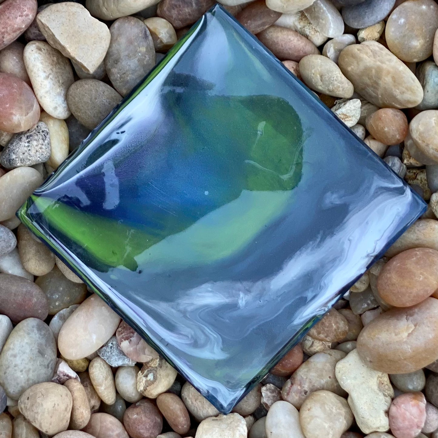Single Tile with Easel
