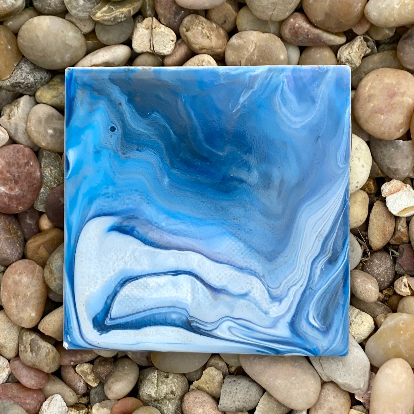 Single Tile with Easel