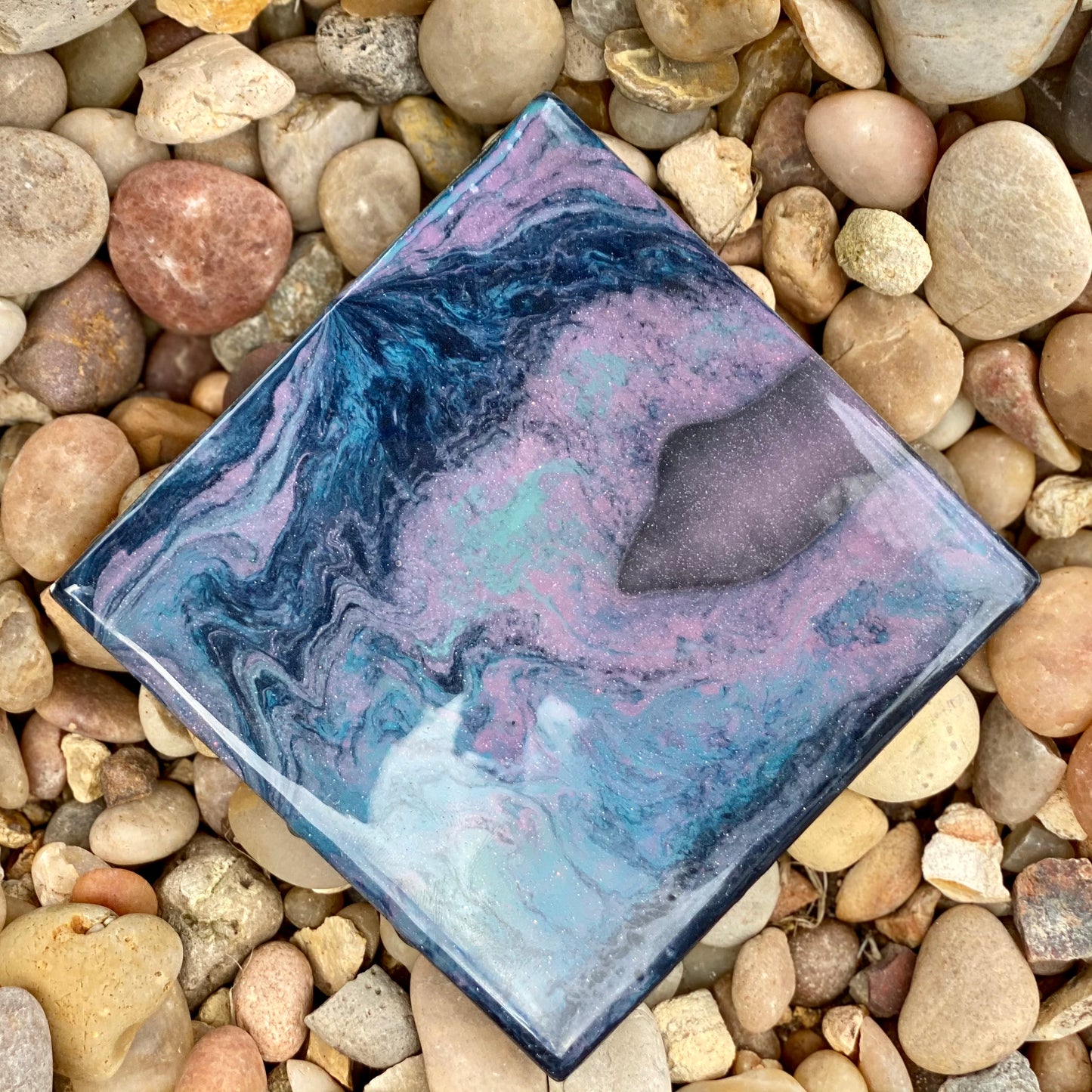 Single Tile with Easel